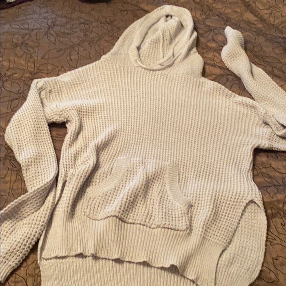 Light weight hooded sweater